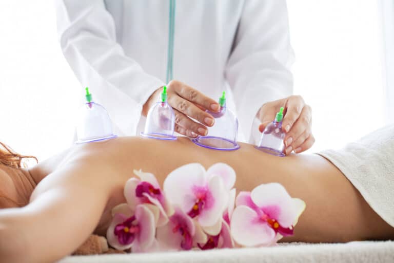 Alte Methode, neue Vitalitaet Schroepfmassage019